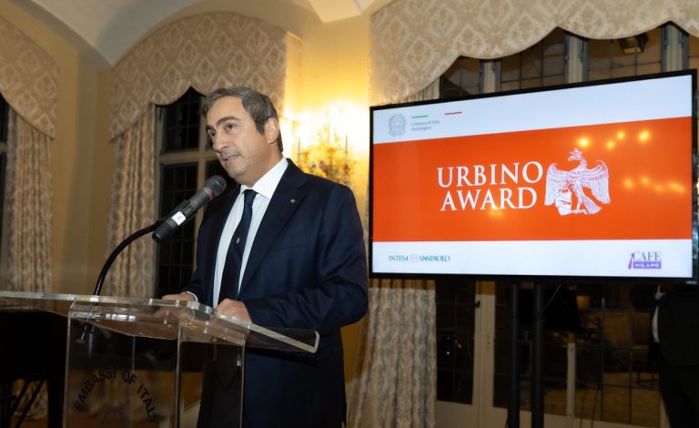 Washington, Steve Clemons vincitore del Premio Urbino 2025