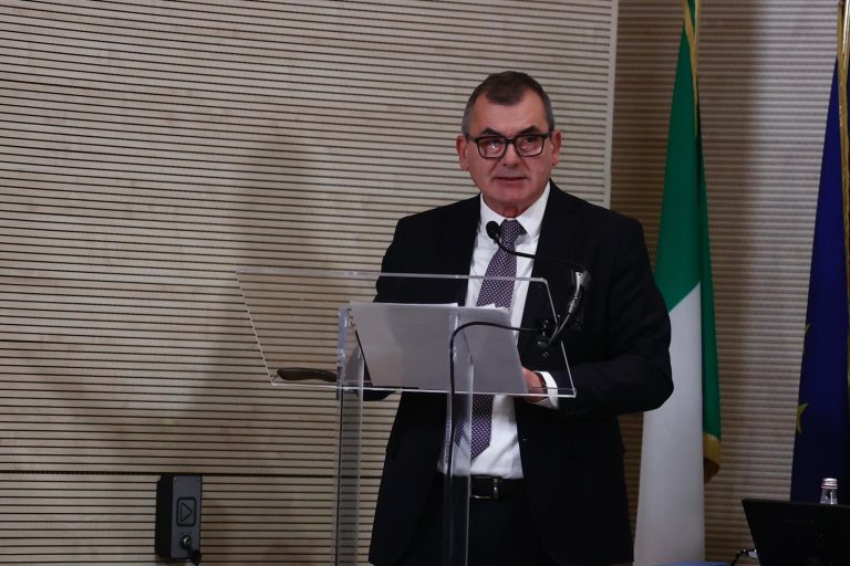 Tajani presenta il Calendario Fieristico 2026