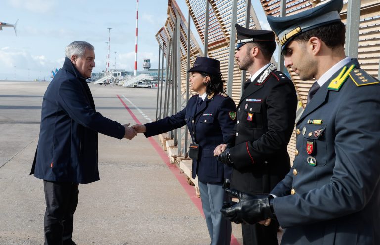 Missione del Ministro Tajani in Sicilia, Calabria e Sardegna per sostenere le imprese esportatrici colpite dal maltempo