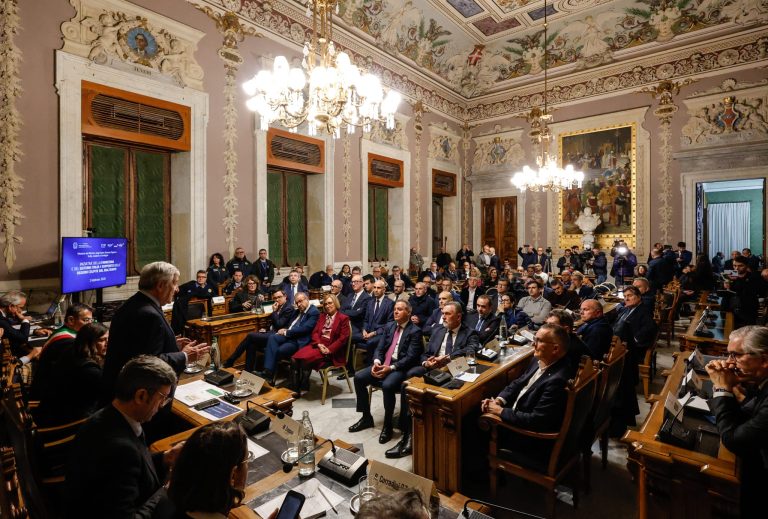 Ministro Tajani in Sicilia, Calabria e Sardegna