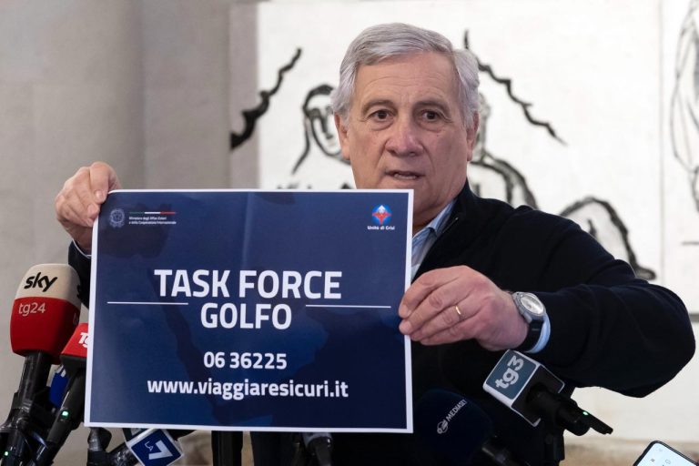 Riunione al ministero degli Esteri sulla crisi in Iran: creata una “Task Force Golfo” per l’assistenza agli italiani bloccati nella regione