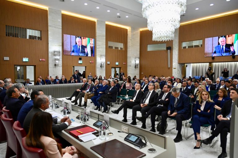 I Ministri Tajani e Mazzi alla firma delle Convenzioni degli enti attuatori per il Turismo delle Radici