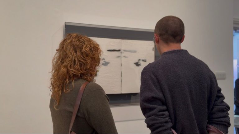 Londra, la mostra “Erasing to Create” celebra l’arte di Emilio Isgrò copertina