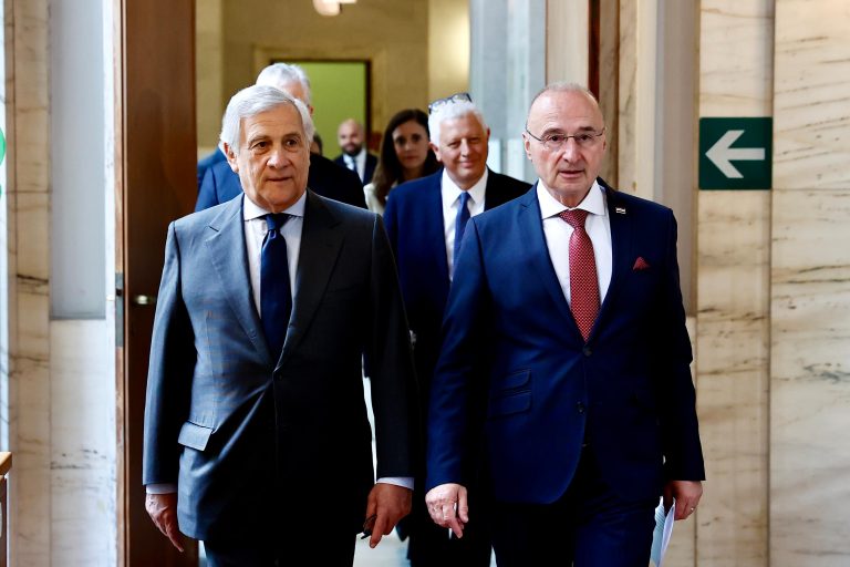 Tajani apre la riunione ItaliaFaoMed9 su blocco Hormuz e conseguenze per energia e fertilizzanti (3)