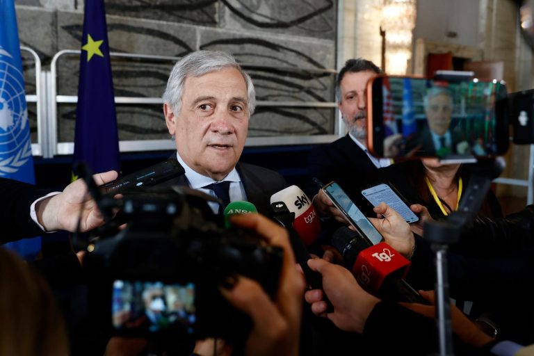 Tajani apre la riunione ItaliaFaoMed9 su blocco Hormuz e conseguenze per energia e fertilizzanti