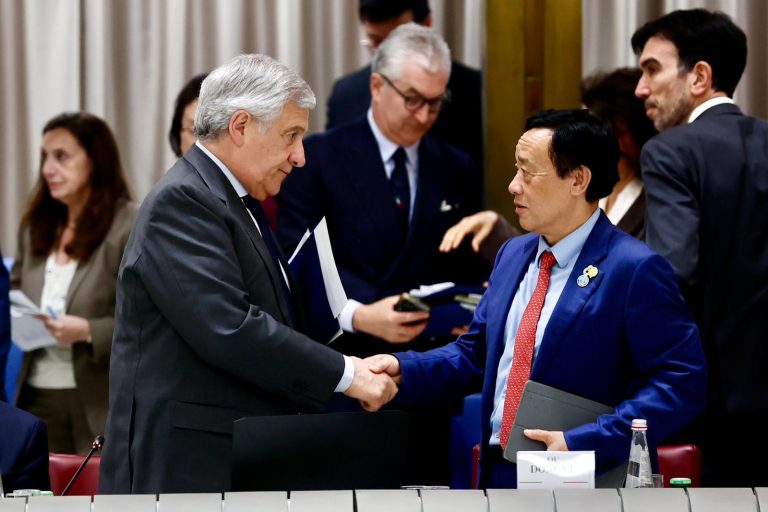Tajani apre la riunione ItaliaFaoMed9 su blocco Hormuz e conseguenze per energia e fertilizzanti