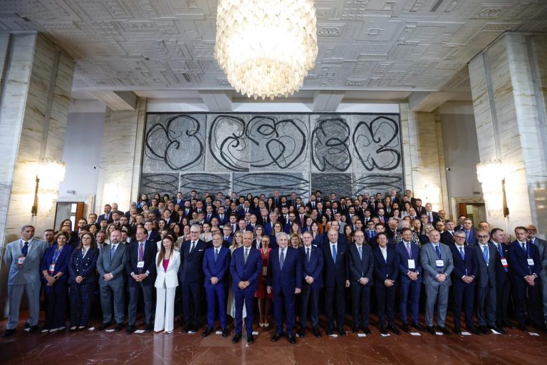 Al via la Conferenza dei Consoli d’Italia, aperta dai Ministri Tajani e Piantedosi