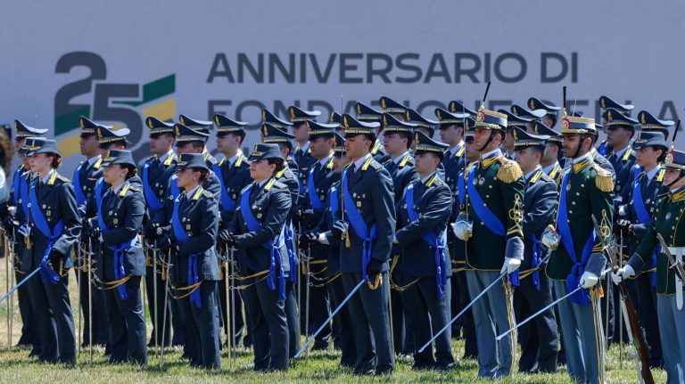 Tajani a Foggia per le celebrazioni per il 252° anniversario della Guardia di Finanza