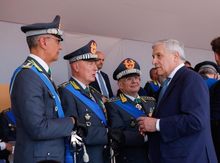Tajani a Foggia per le celebrazioni per il 252° anniversario della Guardia di Finanza