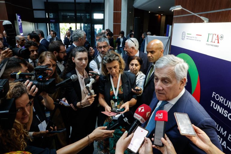 Tajani a Tunisi per il Forum Economico Imprenditoriale Italia-Tunisia
