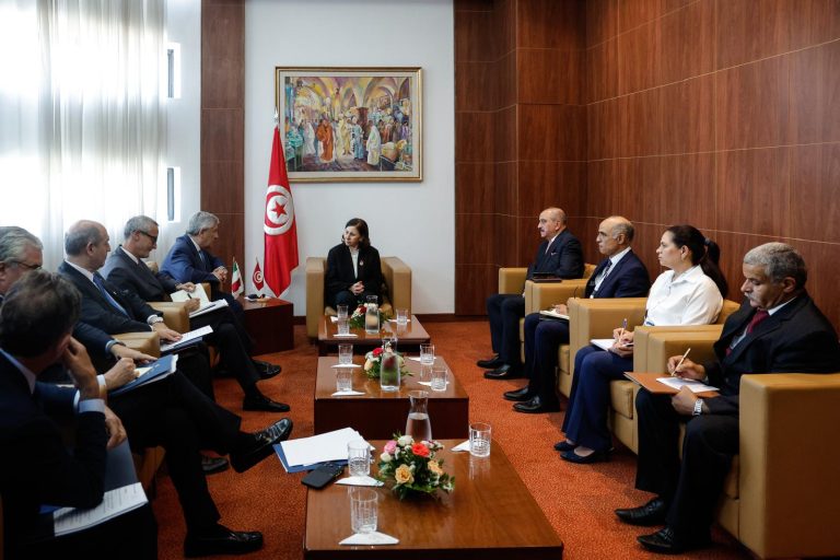 Tajani a Tunisi per il Forum Economico Imprenditoriale Italia-Tunisia