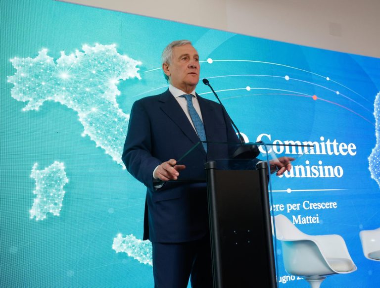 Tajani a Tunisi per il Forum Economico Imprenditoriale Italia-Tunisia