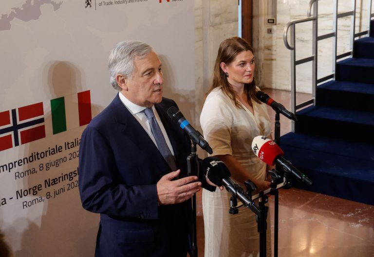 Tajani apre il Business Forum Italia-Norvegia dedicato a transizione energetica, marittimo verde, difesa e sicurezza delle infrastrutture