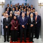 Cirielli celebra il centenario delle relazioni tra Italia e Yemen con i giovani diplomatici yemeniti