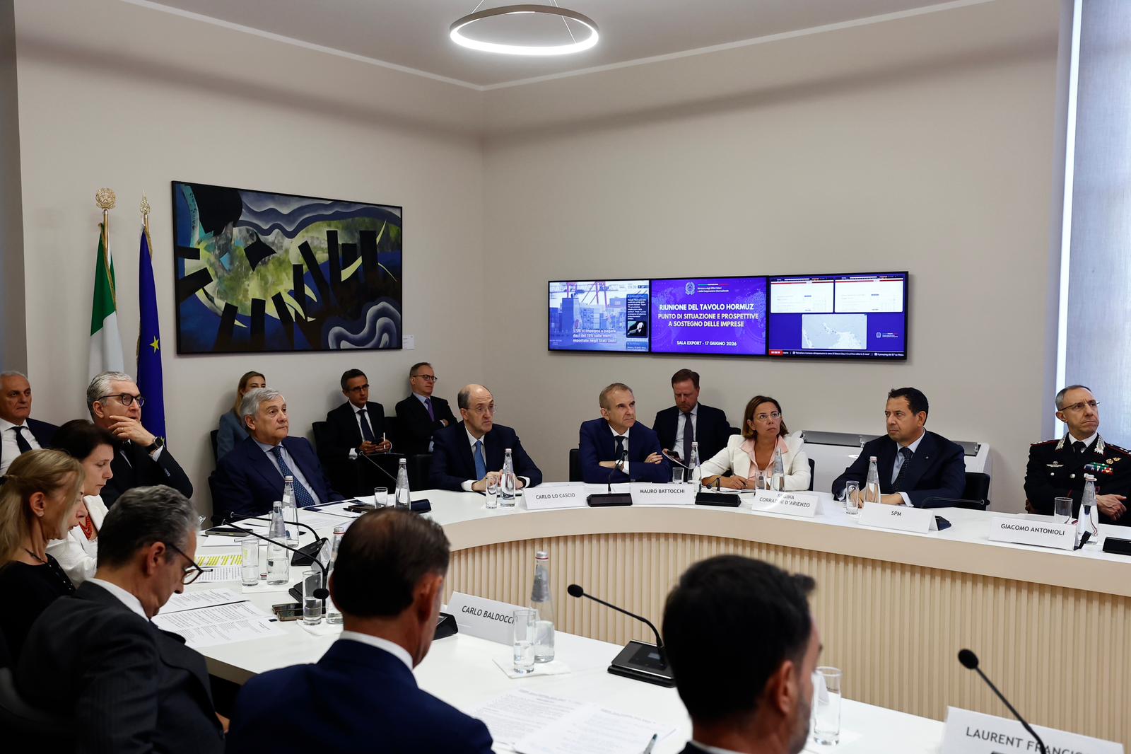 Tajani riunisce il sistema produttivo per un aggiornamento su Hormuz e sulle misure a sostegno delle imprese