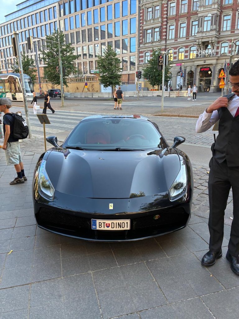 Helsinki, Al via il Summer Artic Tour 2026 del Ferrari Club