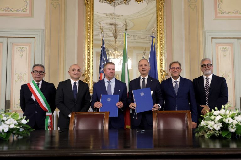 L’Italia aderisce alla Pax_Silica
