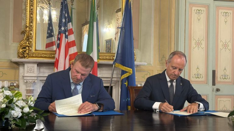 L'Italia aderisce alla Pax Silica