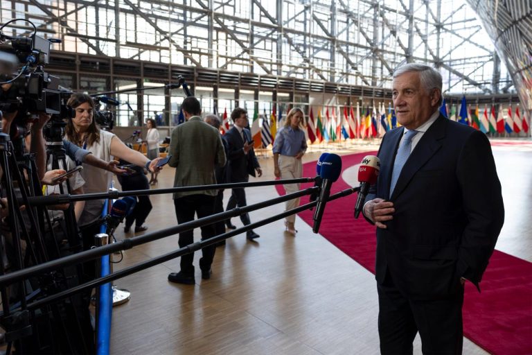 Tajani a Bruxelles e Parigi per il Consiglio Affari Esteri UE, il Vertice anti-missili balistici e la coalizione dei volenterosi