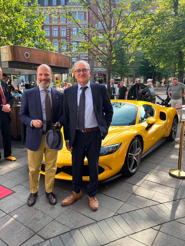 Helsinki, Al via il Summer Artic Tour 2026 del Ferrari Club