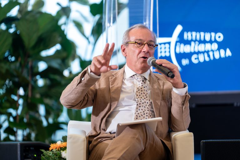 Filippo La Rosa Vice Direttore Generale della Direzione Generale per la Diplomazia Pubblica e Culturale Gran Guardia, conferenza delle direttrici e dei direttori degli istituti italiani di cultura convegno (HUM) Società Verona 22JUL26 foto di GIORGIO MARCHIORI NPK