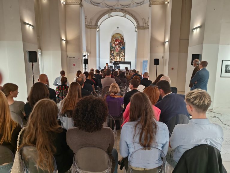 Praga, “Oltre la medaglia. Lo sport come scuola di resilienza e inclusione”