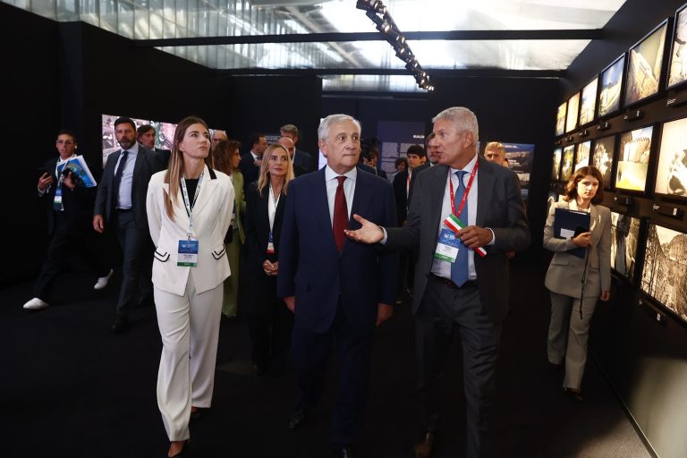 Il Ministro Tajani ha partecipato alla riunione ministeriale dell’Unione per il Mediterraneo sull’Acqua