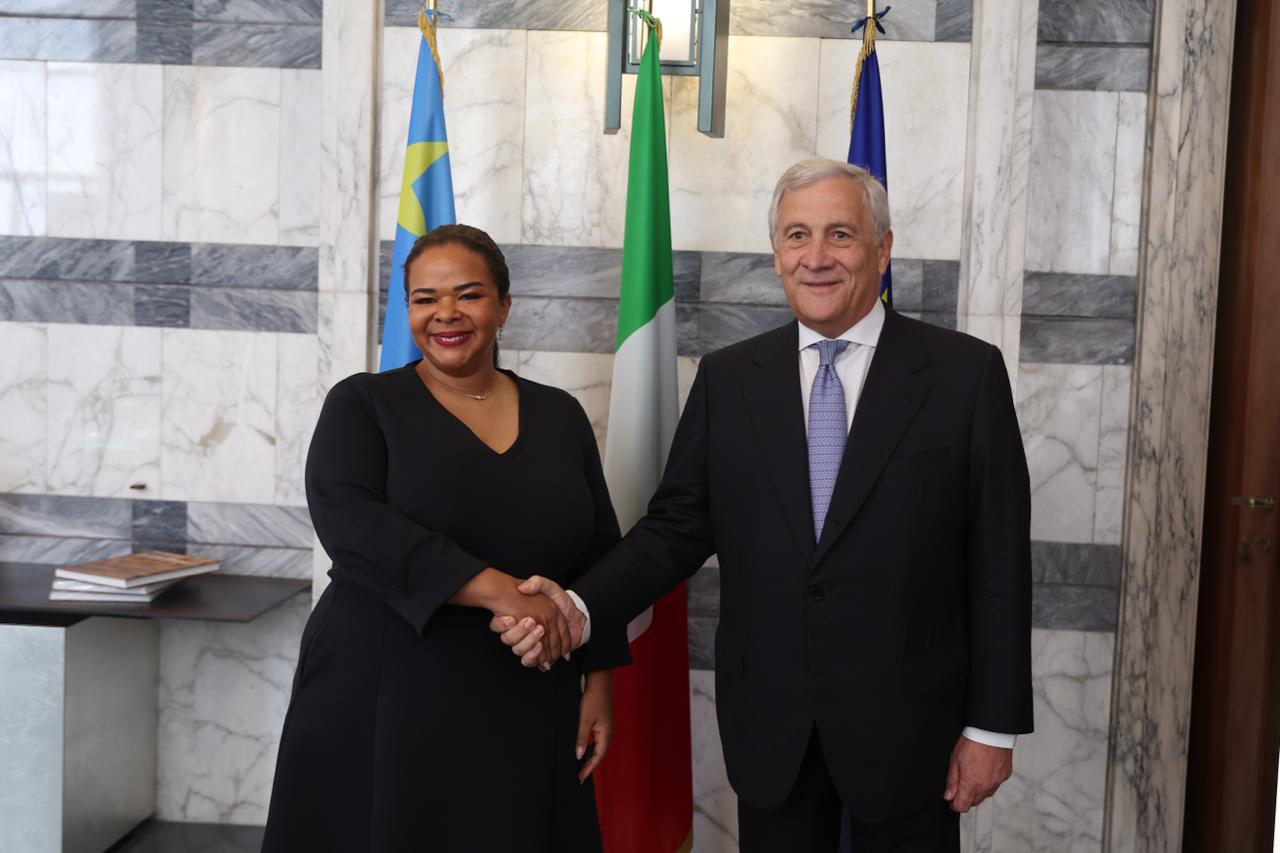 Incontro del Ministro Tajani con la Ministra degli Esteri della Repubblica Democratica del Congo, Therese Kayikwamba Wagner