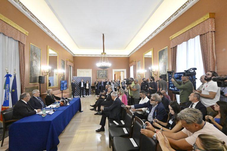 Med Dialogues e Neapolis