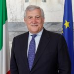 Tajani Ministro bandiere