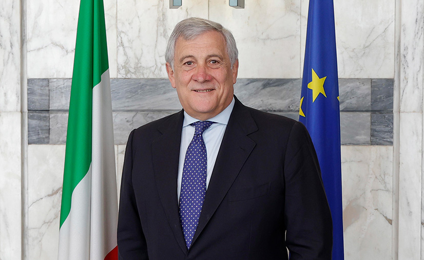 Tajani Ministro bandiere