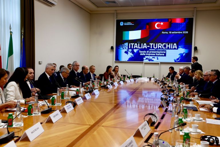 Tajani incontra il Ministro del Commercio Turco Omer Bolat
