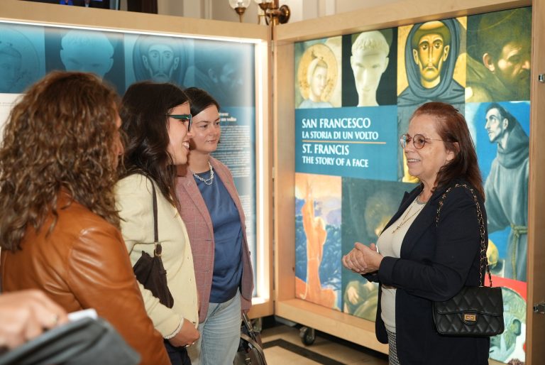 Sofia, inaugurata la mostra “San Francesco. La storia di un volto”