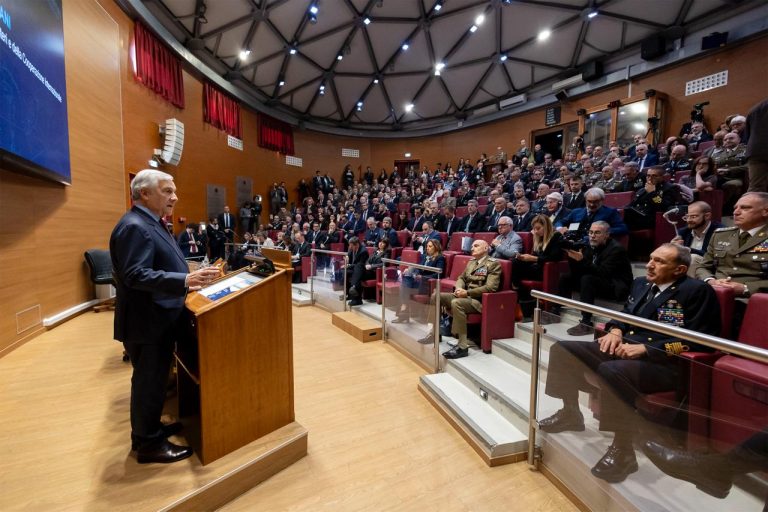 Il Ministro Tajani e il Sottosegretario Dell’Utri partecipano alla seconda conferenza nazionale della Difesa “Artico e Antartide”